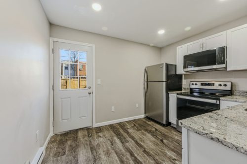 15-web-or-mls-939-E-17th-St-Wilmington-DE-19802-16