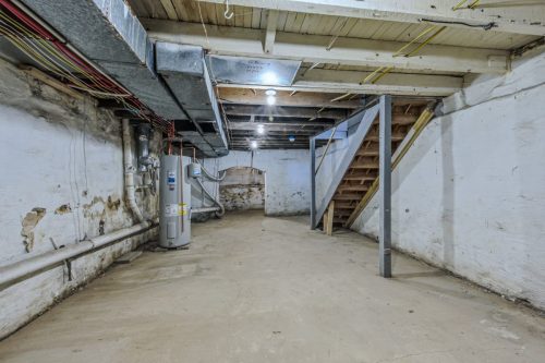 22-web-or-mls-939-E-17th-St-Wilmington-DE-19802-23